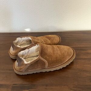 UGG Kenton Slipper Fleece Lined Stay Warm Athleisure Sz 9